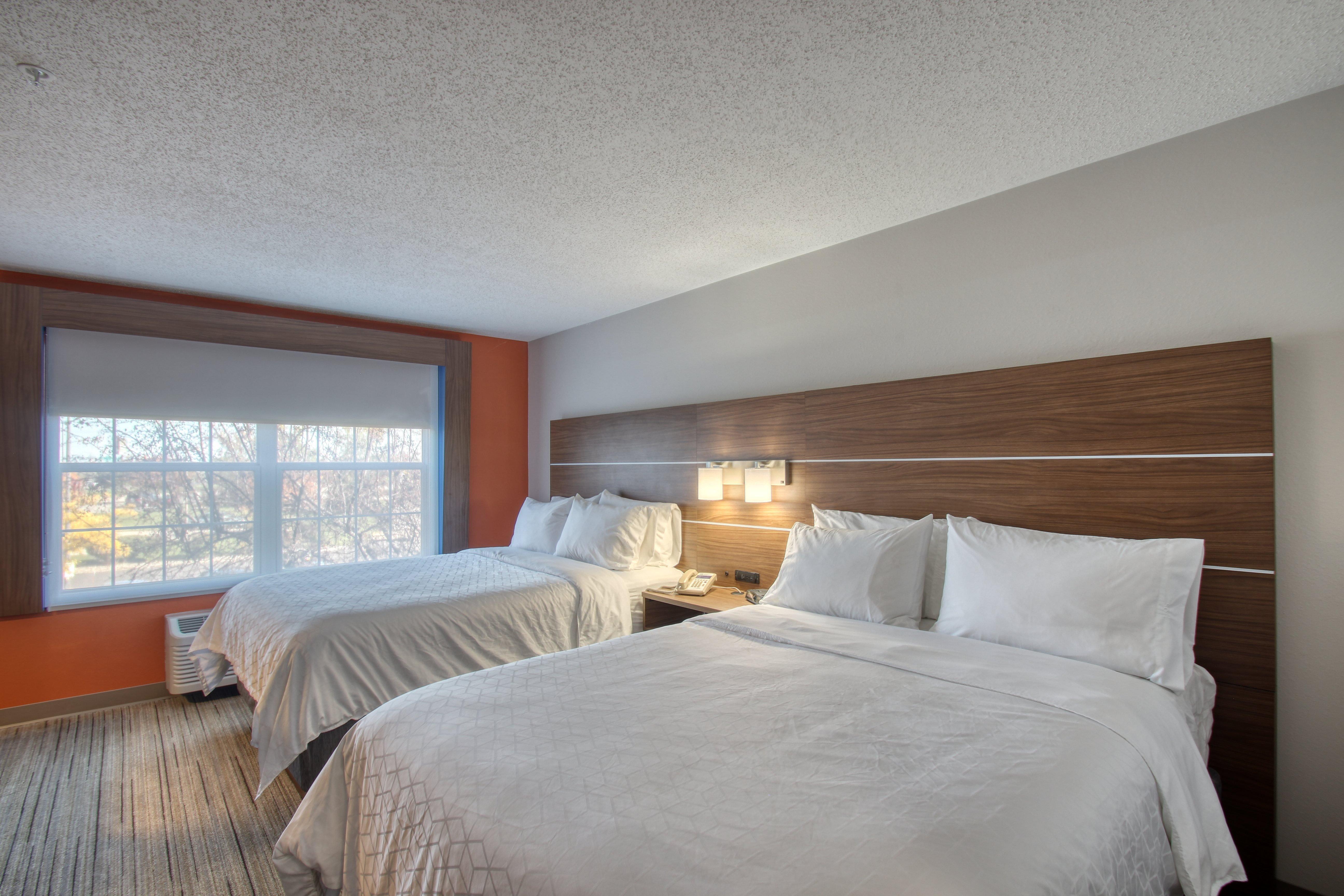 Holiday Inn Express Hotel & Suites Oshkosh - State Route 41 By Ihg Εξωτερικό φωτογραφία