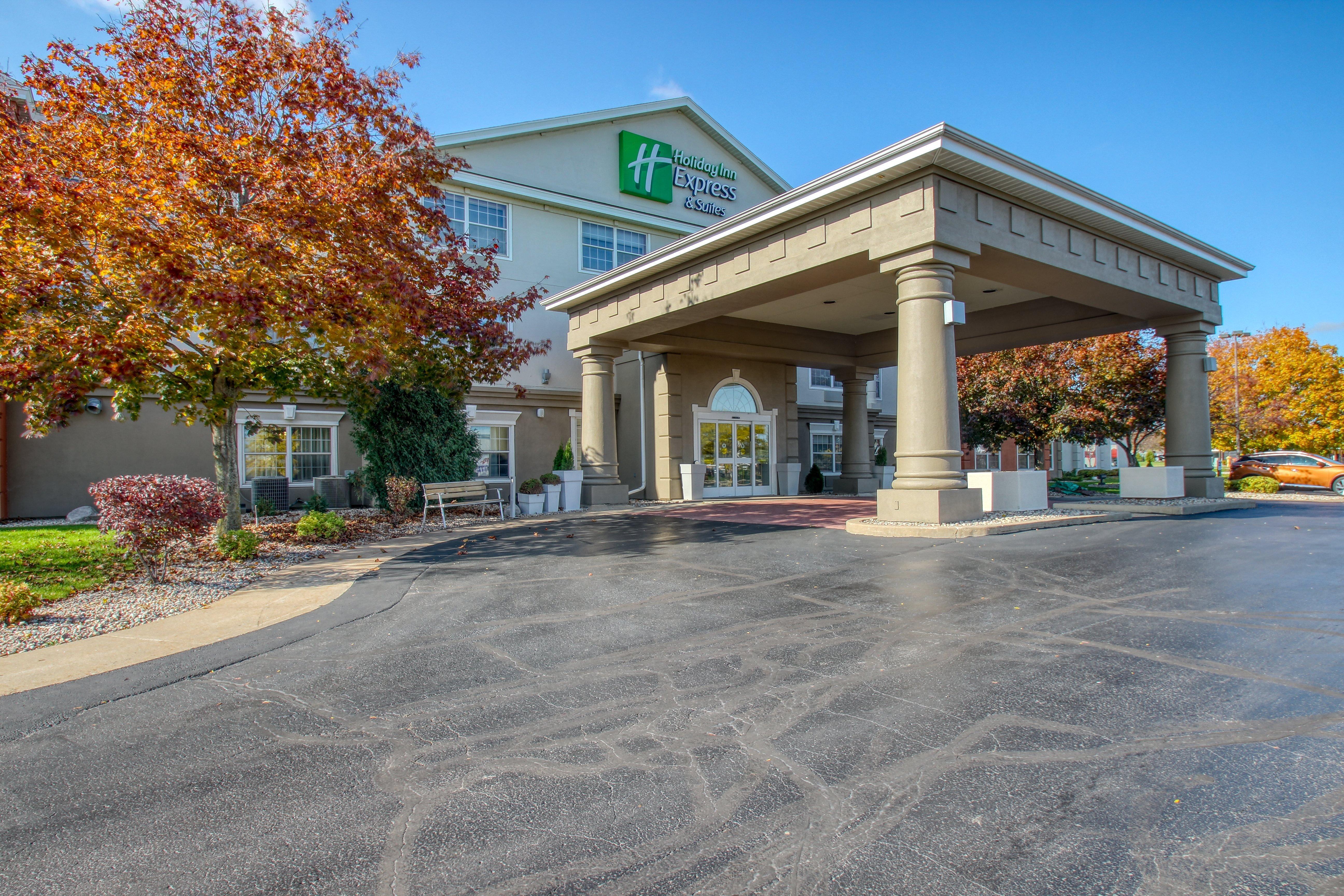 Holiday Inn Express Hotel & Suites Oshkosh - State Route 41 By Ihg Εξωτερικό φωτογραφία