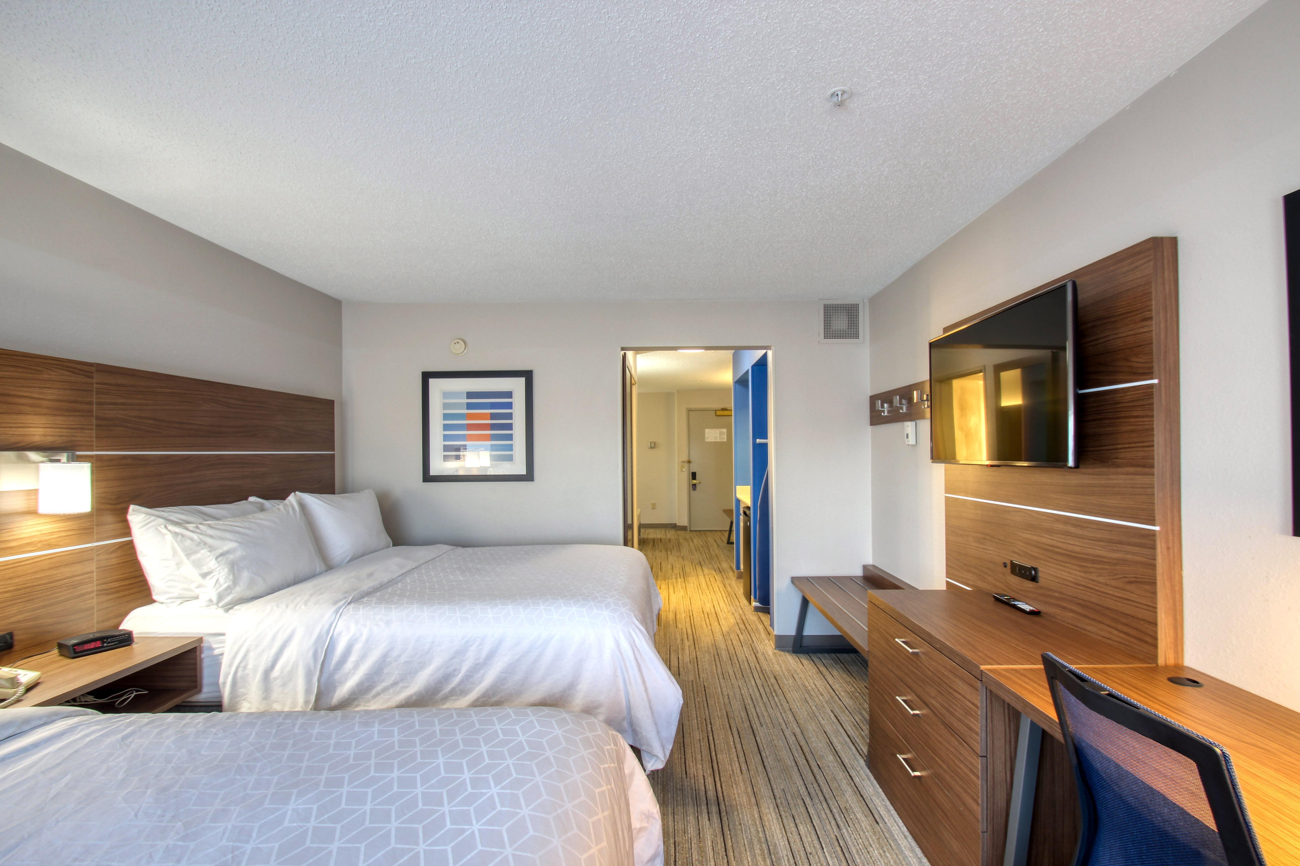 Holiday Inn Express Hotel & Suites Oshkosh - State Route 41 By Ihg Εξωτερικό φωτογραφία